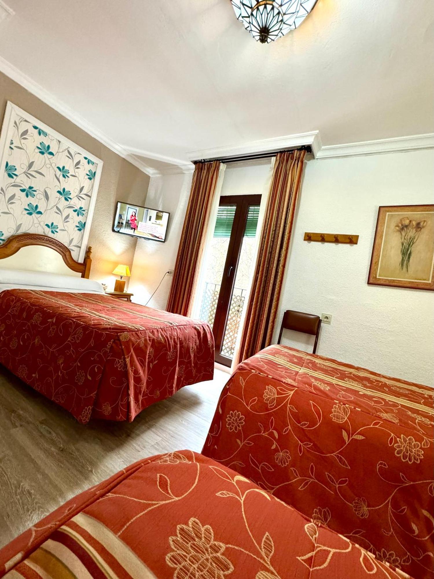 Pension Zurita Granada Exterior photo
